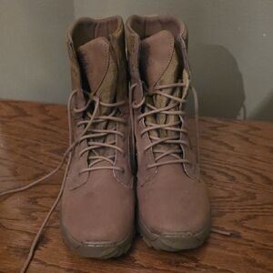 Brown Lace-Up Boots